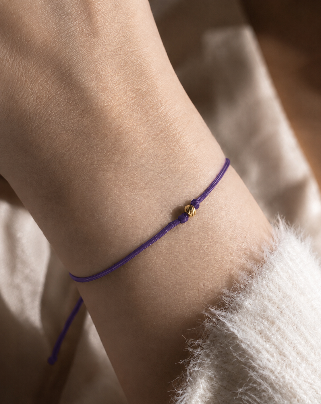Mor İpli 14 Ayar Altın Minimal Bileklik