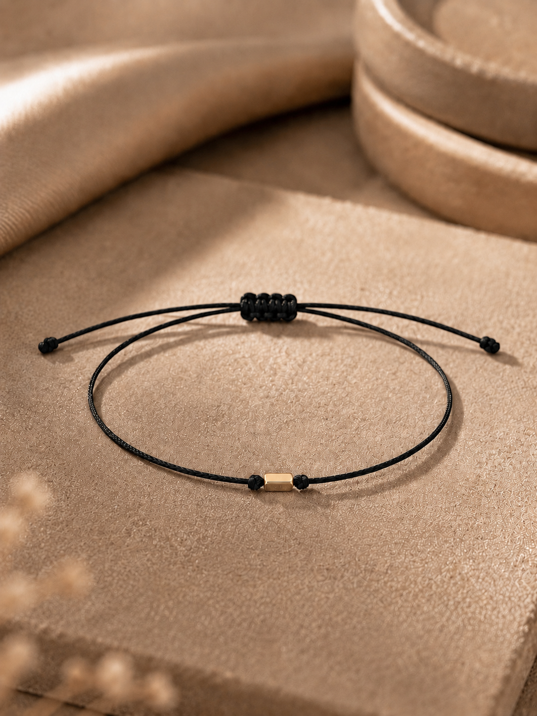 Minimal İpli 14 Ayar Gold Spacer Altın Bileklik