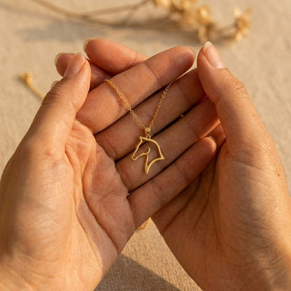 Minimalist Gold Horse Pendant - Altın Geometrik At Tasarım Zincir Kolye